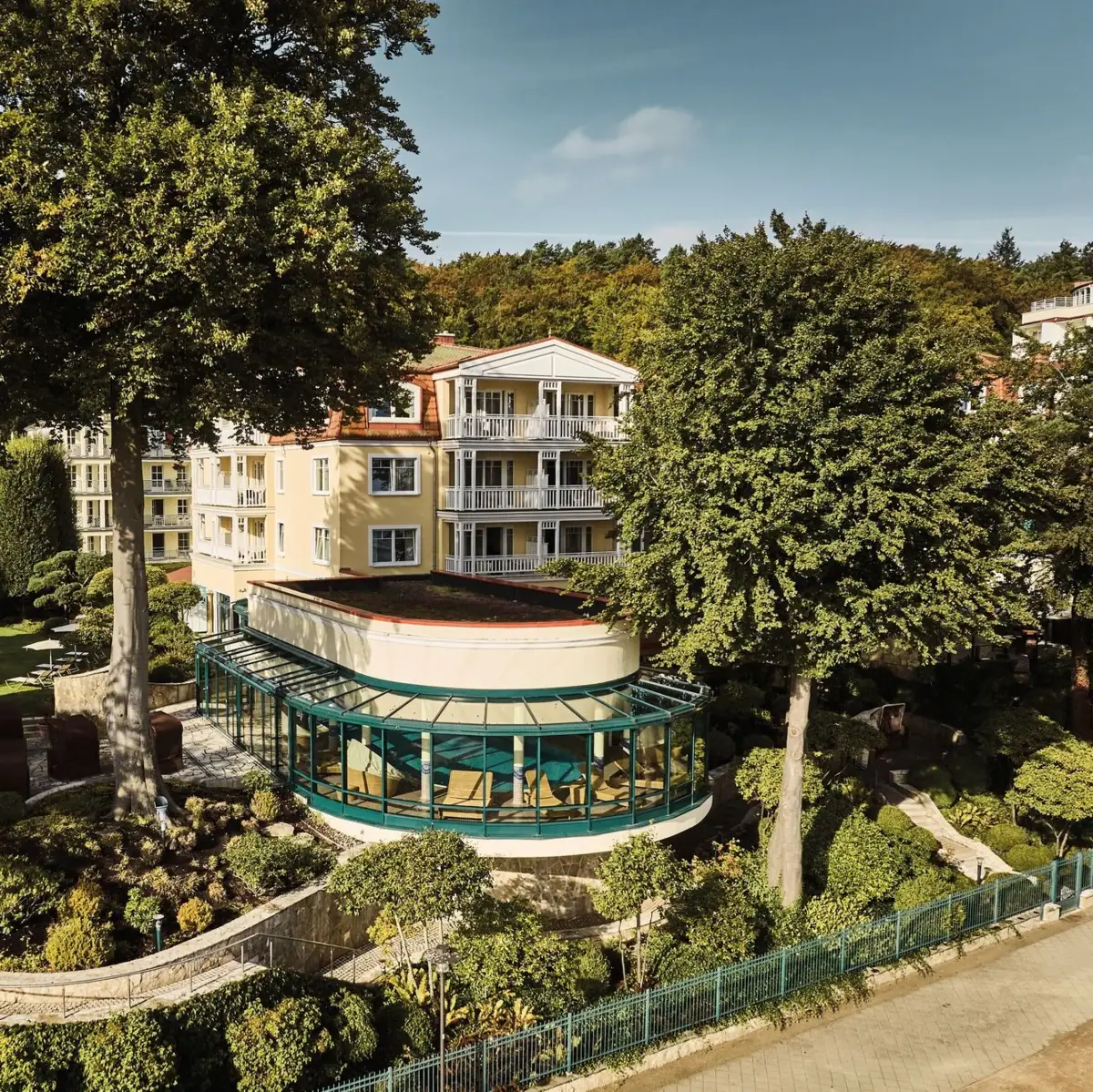 A building surrounded by trees.