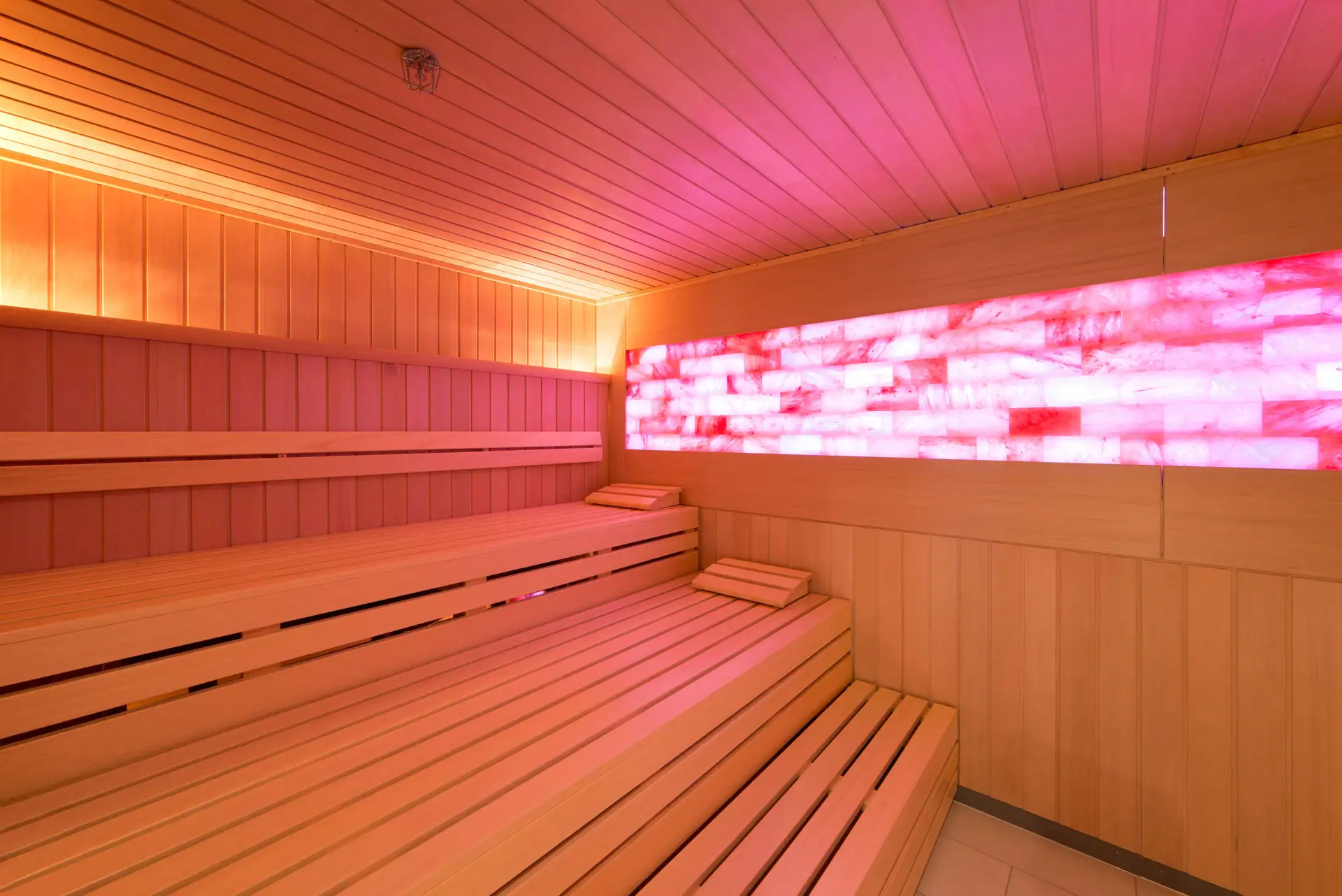 Textile sauna Sauna with pink light