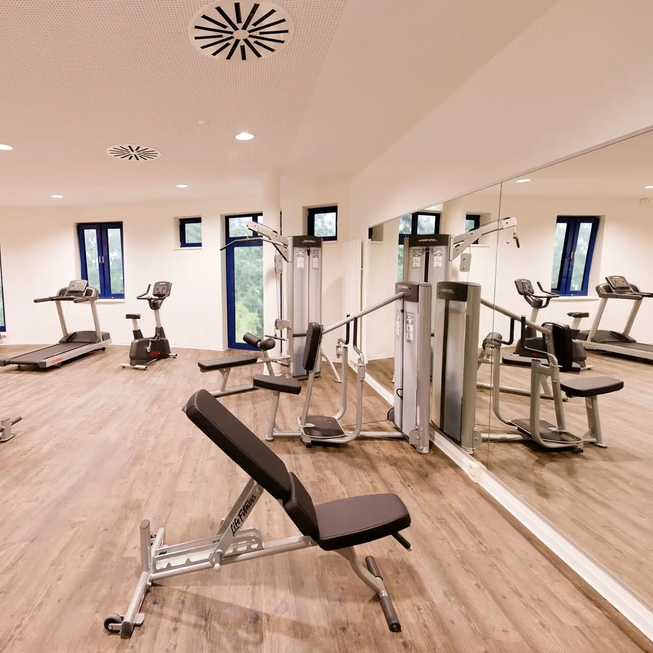 Fitness room at the aja Warnemünde