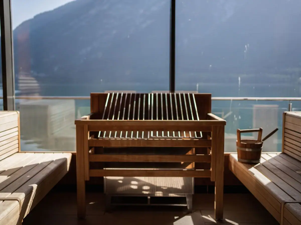Sauna at Lake Achensee with lake view A sauna with a panoramic view of a lake