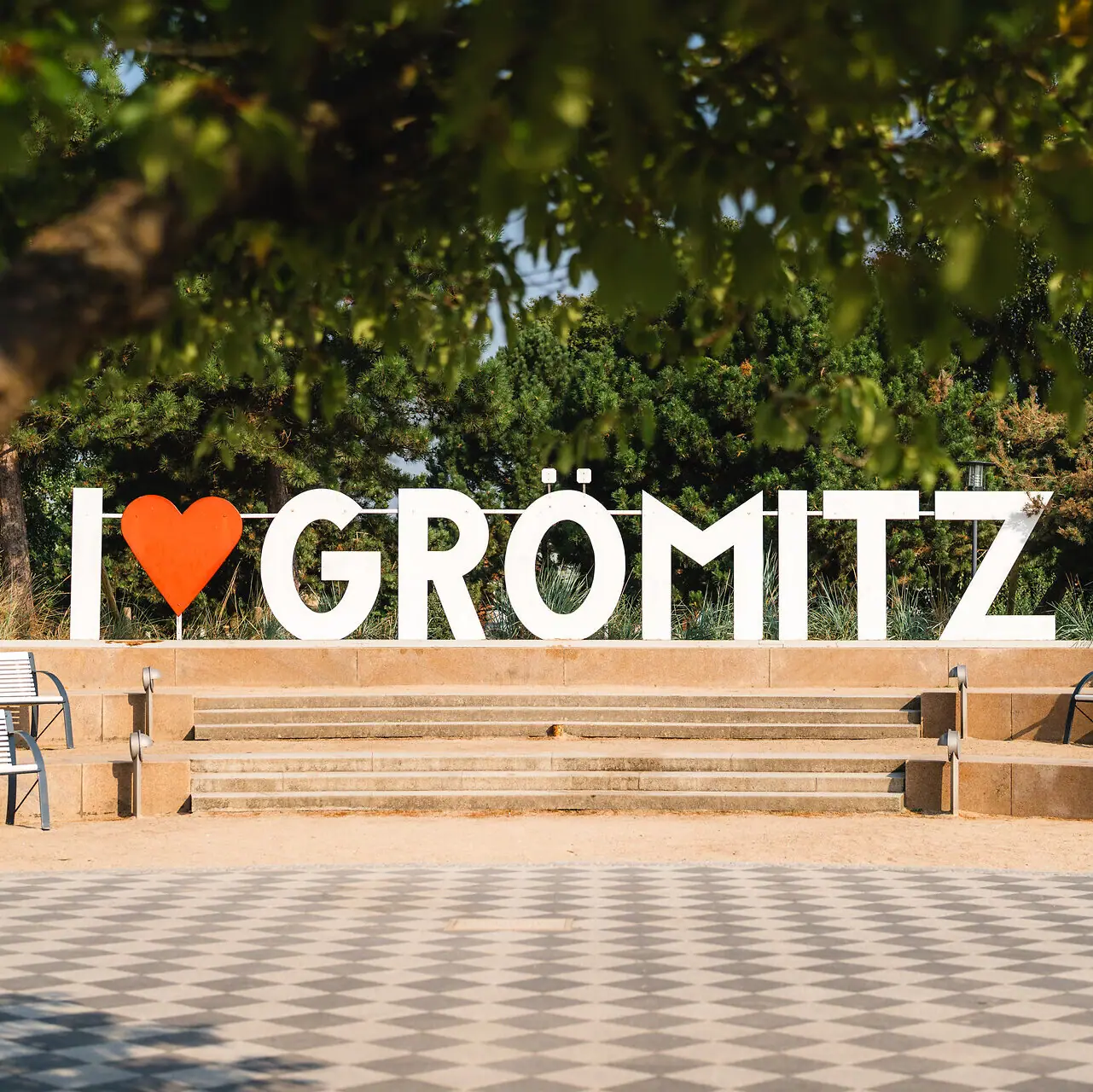 I Love Grömitz sign on the promenade.