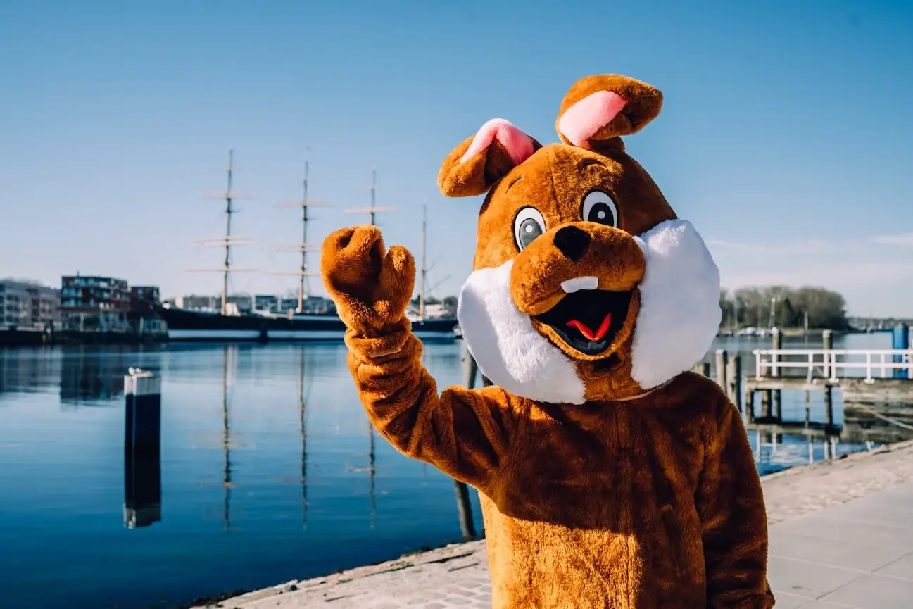 A person in a costume outdoors.