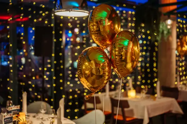 Festively decorated room with balloon