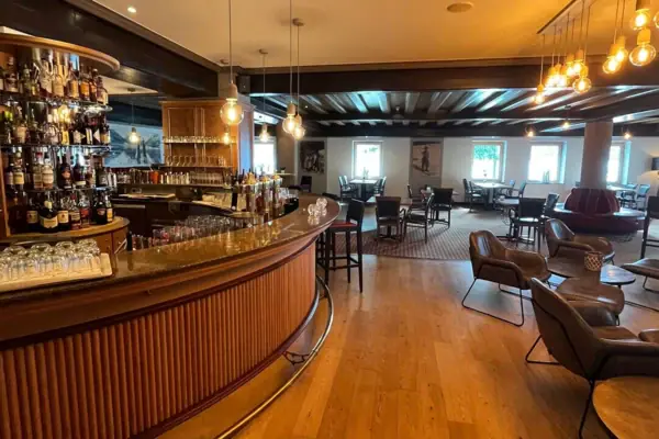 Bar with a counter and chairs