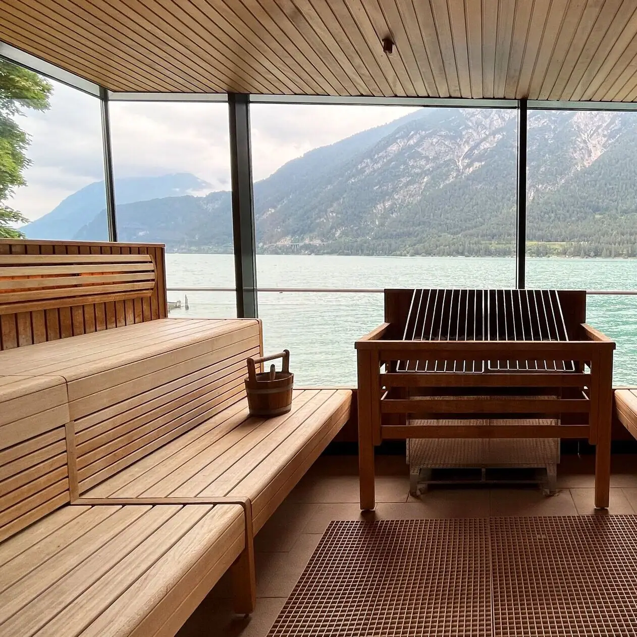 A sauna with a view of Lake Achensee and the mountains.